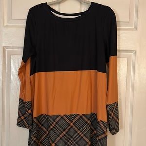 Colorblock tunic